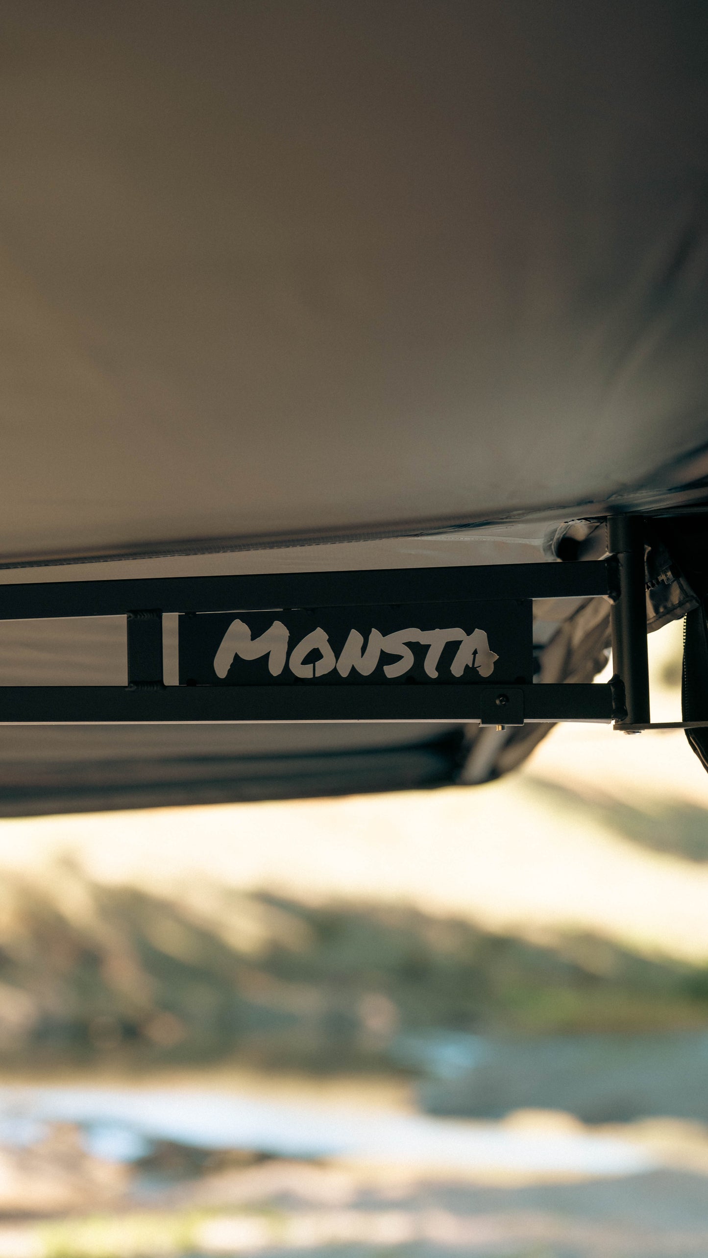 Monsta MT Godzilla Rooftop Tent And 270 PLUS Awning With D Zipper Package