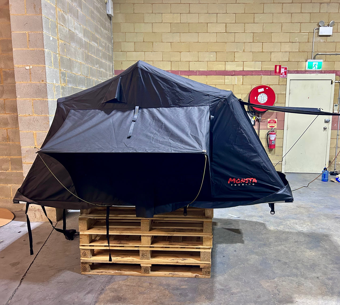 MT Piranha Soft Shell Rooftop Tent