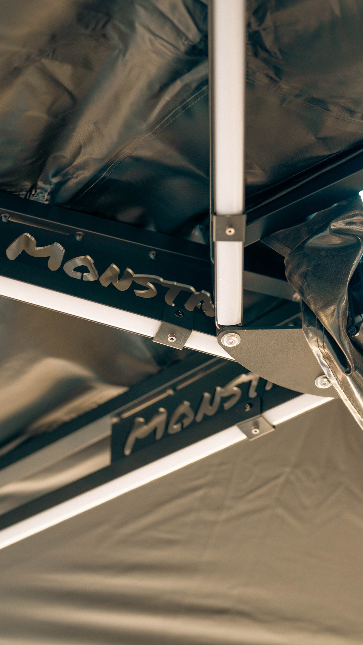 Monsta MT Godzilla Rooftop Tent And 270 Awning Package