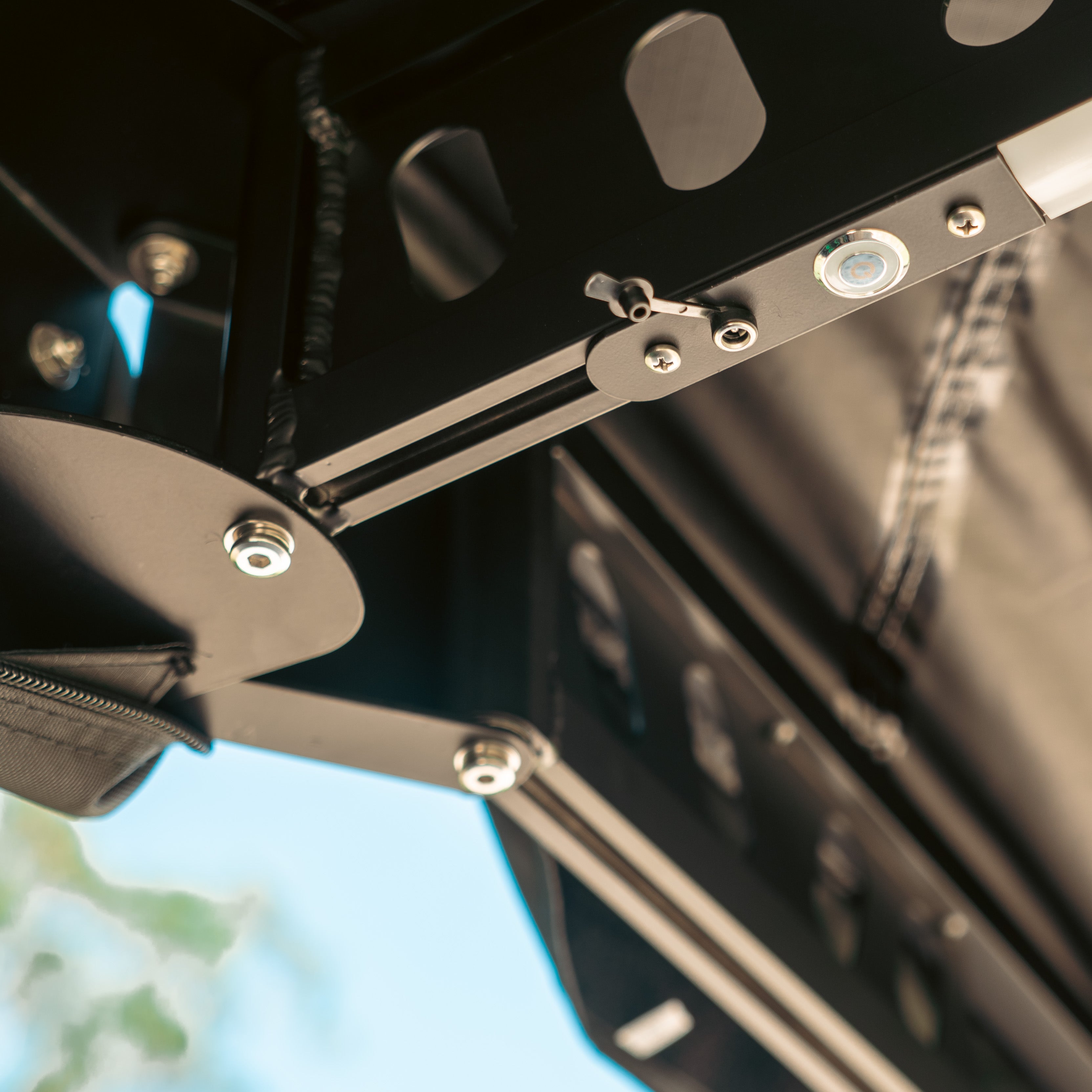 MT 180 Awning